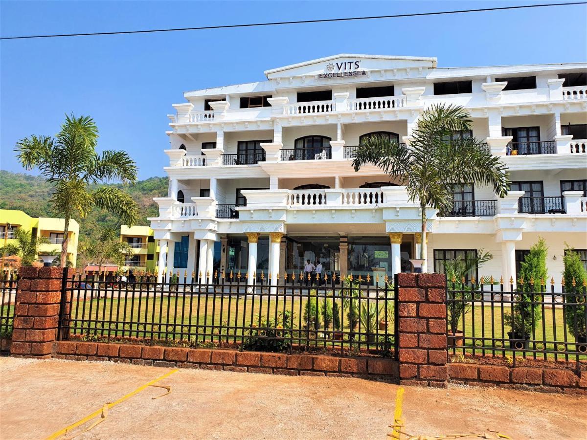 Vits Excellensea Karde Beach Dapoli Exterior photo